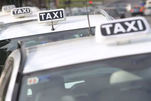 Servizio taxi e transfer ERMA TAXI