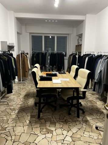 showroom via Tortona in affitto