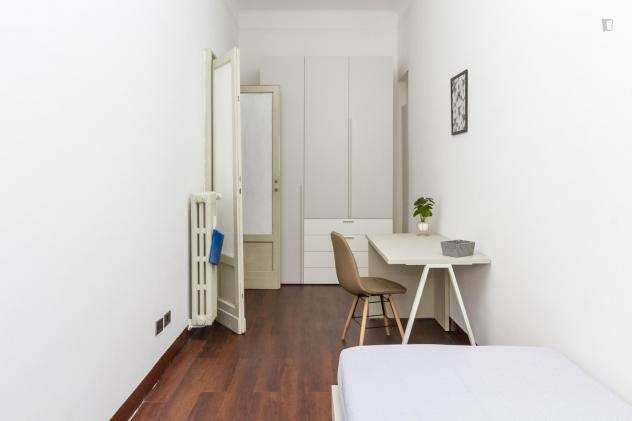 Single Room with Balcony in Porta Venezia-Room 5