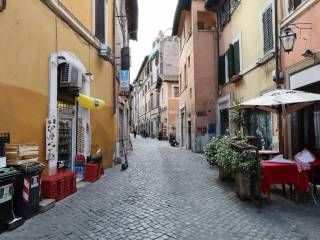 Singola in zona Trastevere