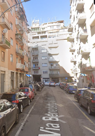 SINGOLA ZONA PRENESTINO CON BALCONE PRIVATO