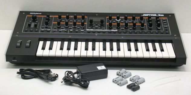 Sintetizzatore a tastiera Roland Jupiter XM