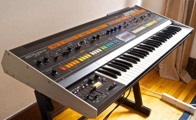 Sintetizzatore Roland Jupiter 8 - Midi Oscar.