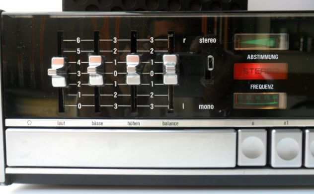 sinto amplificatore casse LOEWE ST208 (1974)