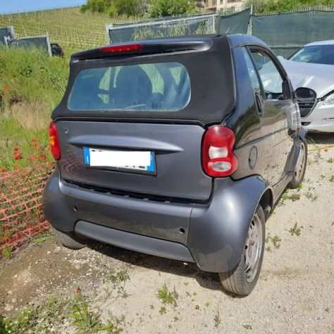 Smart cabrio 600 benzina anno 2003 incidentata