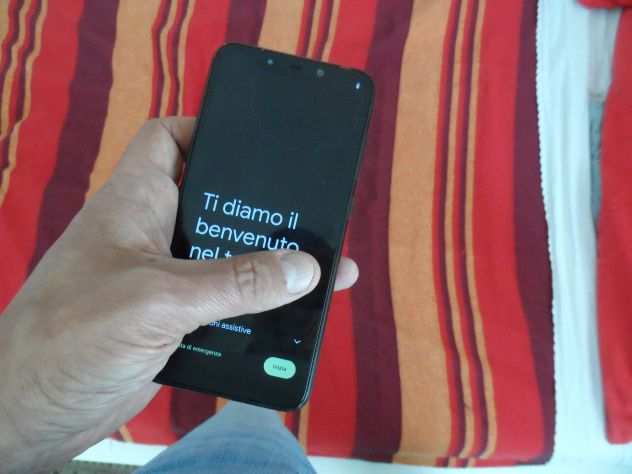 Smartphone Android Xiaomi PocoPhone F1 (6128 GB)