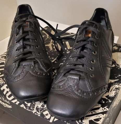 Sneakers Louis Vuitton Originali in pelle nera modello serie limitata LI0018