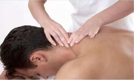 Sono bella professionale orientale e brava massaggiatrice olistica e relax