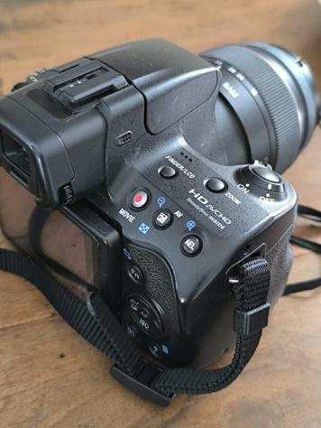 Sony Alpha 37 Sony 18-55  Minolta 35-70mm Fotocamera reflex digitale (DSLR)