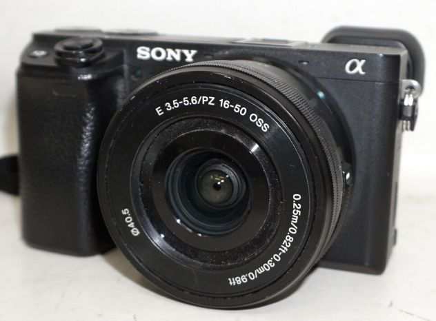Sony Alpha 6400  Objektiv 16-50mm