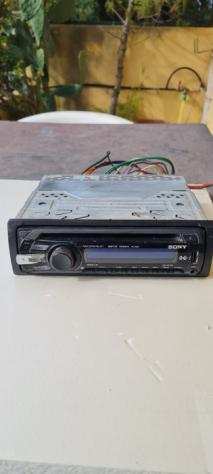 Sony - CDX-GT35U - Radio