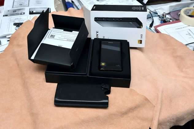 Sony NW-ZX2 WALKMAN HI-RES LDAC 128528GB (doppio regalo)