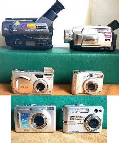 Sony, Panasonic, Olympus, Canon, Samsung, Pentax various models of used digital photography equipment, made in Japan. ccdcamera Videocamera digitale