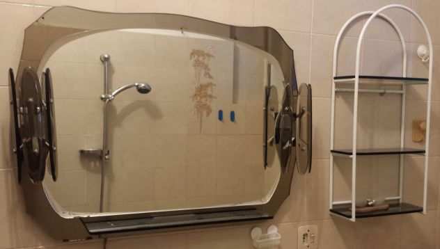 Specchio con luci bagno