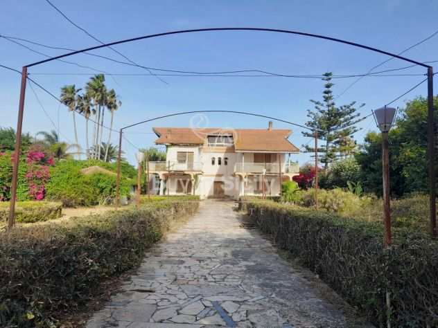 Splendida villa fronte mare con vista panoramica , Arenella ( SR) 040-18