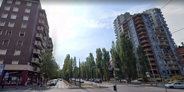 Stanza singola con BALCONE zona Bicocca - Libera da subito