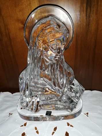 Statua in cristallo Virgo Fidelis di Arnolfo Di Cambio