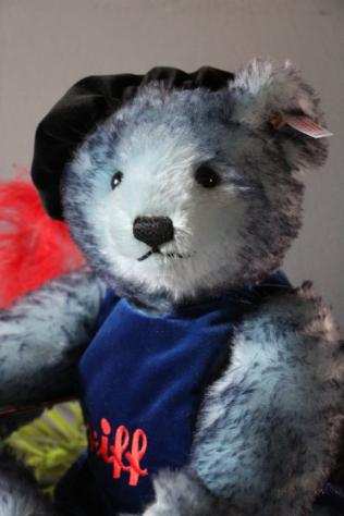 Steiff teddybeer Thew Good news bear, 2002, 40cm, speciaal voor USA, EAN 666674 - Orsacchiotto - 2000-2010 - Germania