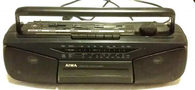 STEREO AIWA MOD.CS-N15Z A CASSETTE RADIO RECORDER FUNZIONA A CORRENTEBATTERIA