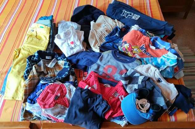 Stock abbigliamento bambino 67 pezzi