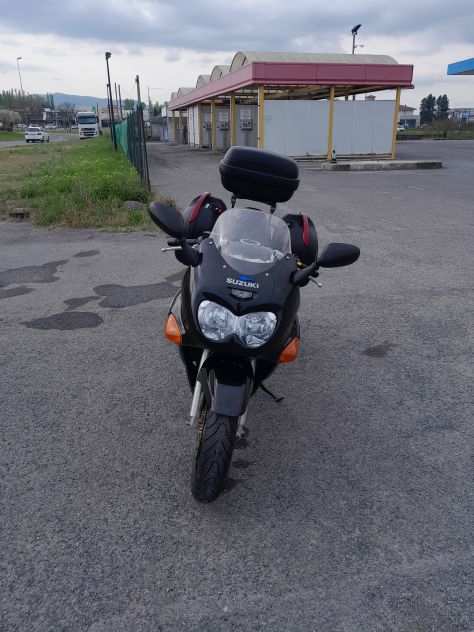 Suzuki gsxf 750