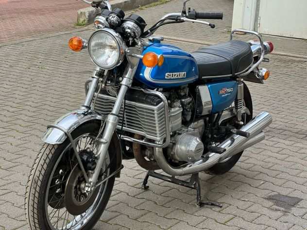 Suzuki GT 750 - 1974 molto bellaassicurazione transporto