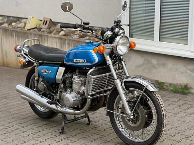 Suzuki - GT750