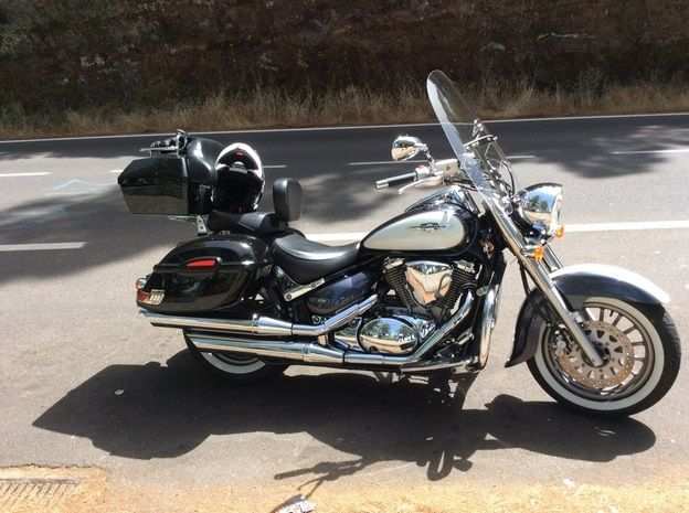 SUZUKI INTRUDER VL 800 2011