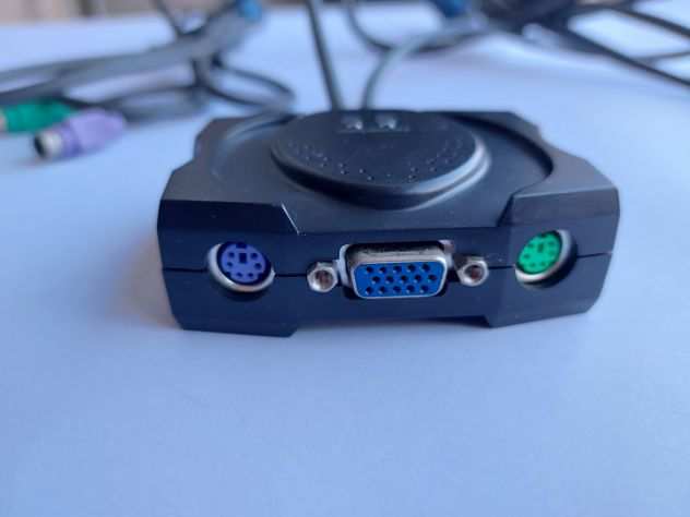 Switch VGA PS2 Mouse Tastiera Sdoppiatore Video Connessione Monitor CMP-KVMSWIT1