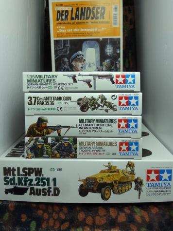 Tamiya - Giocattolo Lotto Germania 5 kit Tamiya 135 1 veicolo  1 pak  1 set armi  totali 20 figurini  rivista - 1990-2000 - Giappone