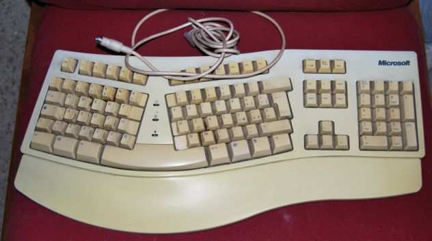 tastiera microsoft natural key it