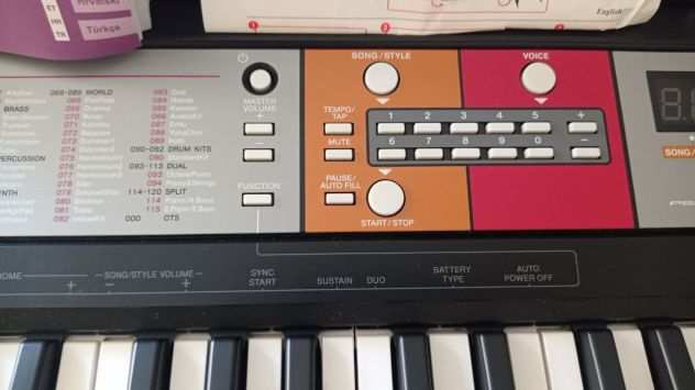 Tastiera YAMAHA PSR-F50