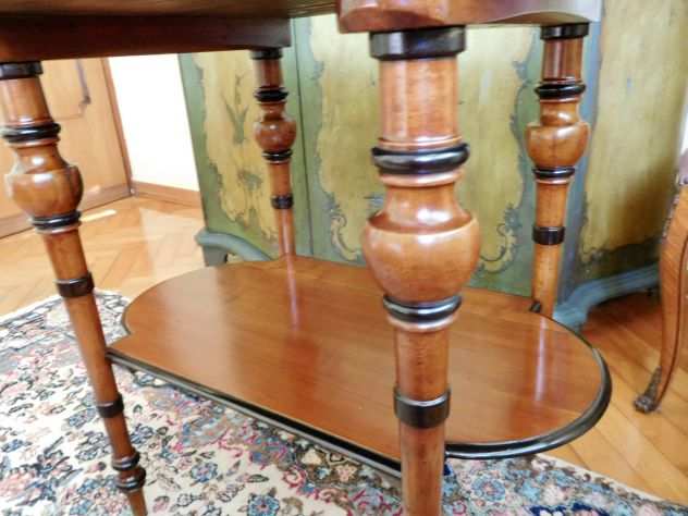Tavolino antico in ciliegio,superiore qualitagrave,bellissime gambe tornite