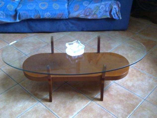 Tavolino basso da salotto in legno
