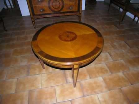 Tavolino da salotto stile Luigi XVI rotondo
