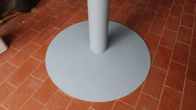Tavolino diametro 60 altezza 76, basamento diametro 50, vendo in ottime condizio