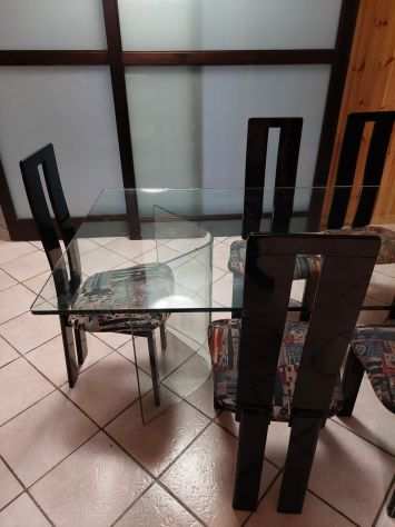 Tavolo Cristallo  6 sedie laccate nere