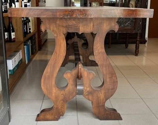 Tavolo in legno stile Fratino