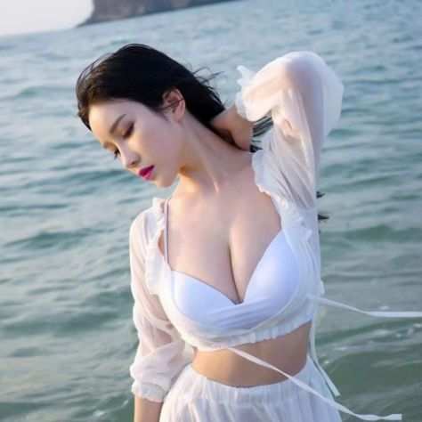 Tel3278994939-RAGAZZA BELLA FA MASSAGGIO VERO RILASANTE orientali PRIMA VOLTA