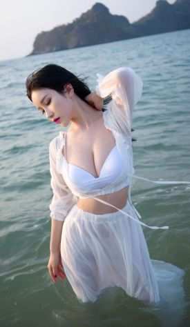 Tel3889810506-RAGAZZA BELLA FA MASSAGGIO VERO RILASANTE orientali PRIMA VOLTA