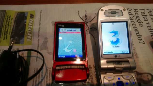 Telefoni cellulari vintage LG U8120 - Nokia E65.