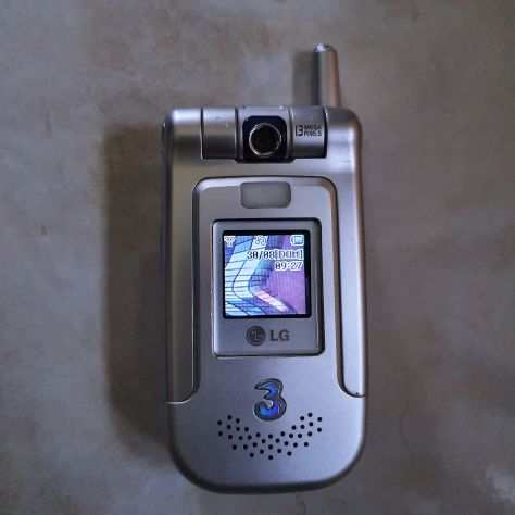 Telefono cellulare LG U8360