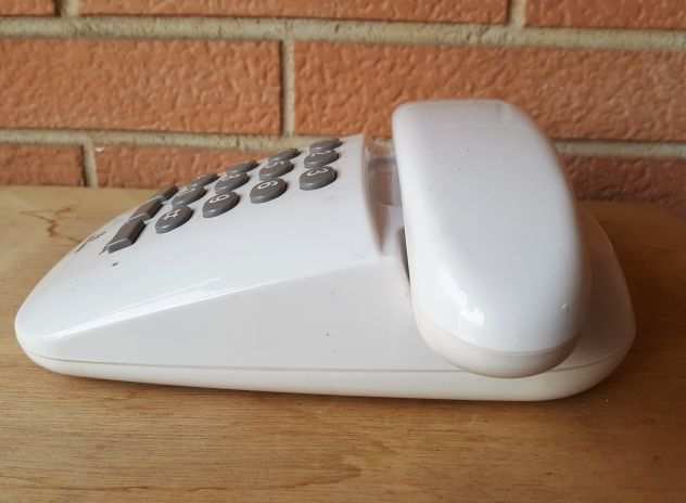 Telefono Sirio Brondi usato in ottime condizioni colore bianco