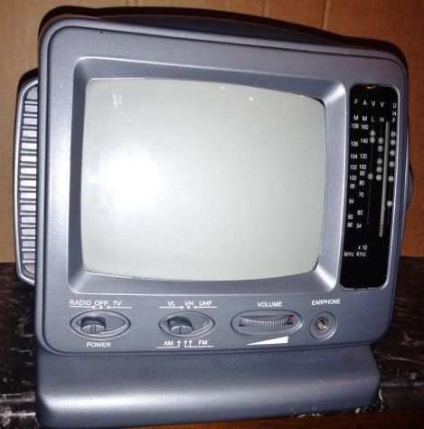 Televisione mini Tv Portatile con AmFm Radio Bianco e Nero schermo 5.5 vintage