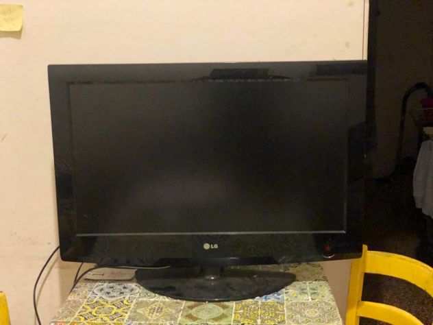 Televisore LG 32LG3000