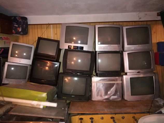 Televisori Analogici Tv Colore BN Vintage Multi Marca e Misura. A partire 19,99