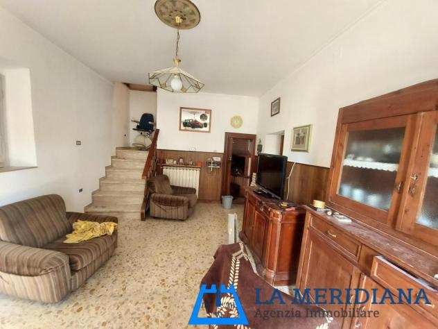 Terratetto in vendita a Lamporecchio 92 mq Rif 1022211
