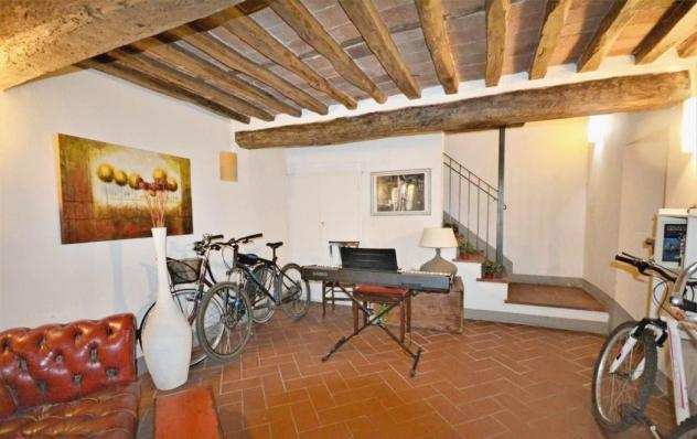 Terratetto in vendita a Lucca 165 mq Rif 1249838
