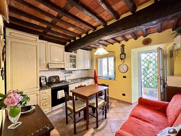 Terratetto in vendita a SANTANNA - Lucca 70 mq Rif 1146277