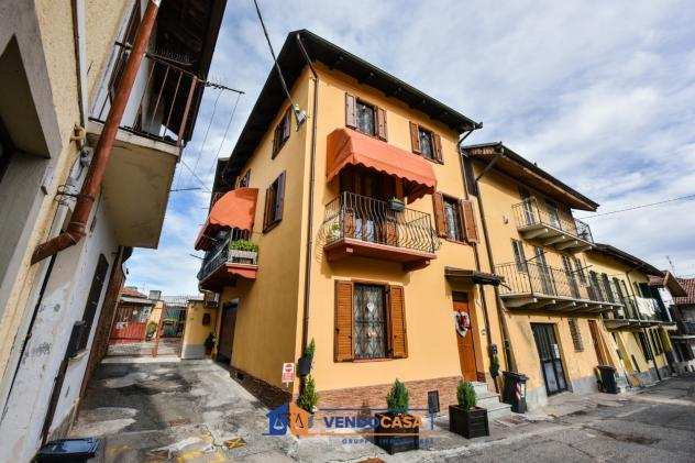 Terratetto unifamiliare in vendita a Gassino Torinese - 4 locali 176mq